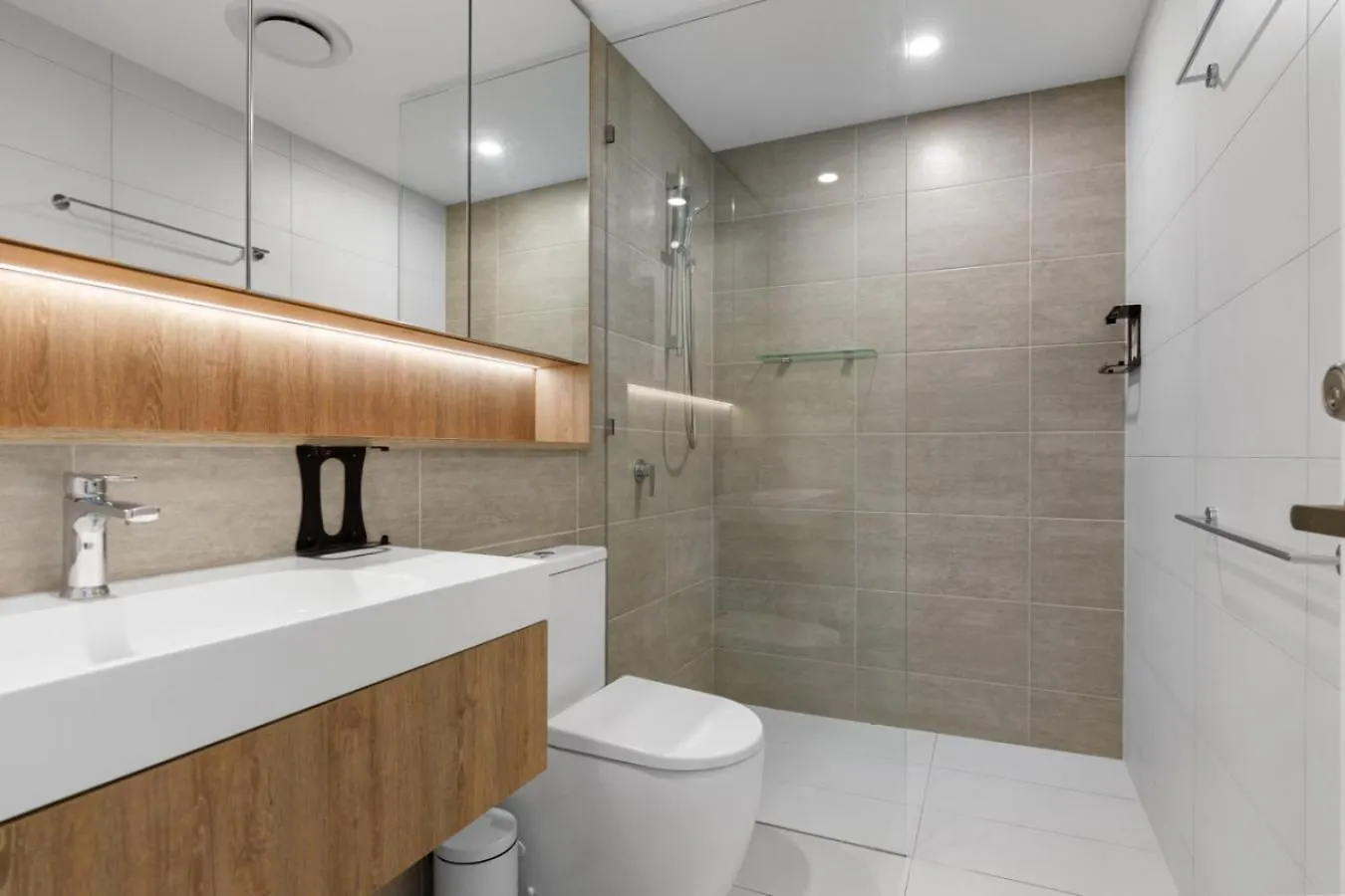 The Horizon - Brand New Casino 43F Luxury 2Br Unit In Broadbeach With Pool Gym Netflix Gold Coast 0*,  Austrália